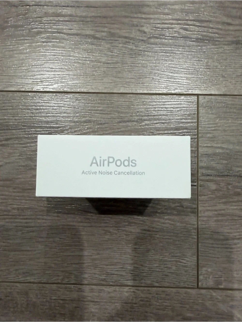 AirPods 4 Box